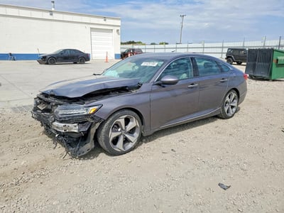 1HGCV1F99JA****** 2018 Honda Accord