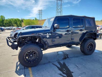 1C4BJWDG0HL****** 2017 Jeep Wrangler