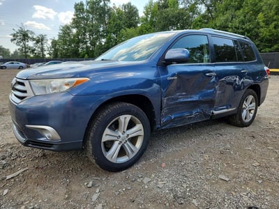 5TDDK3EH2DS****** 2013 Toyota Highlander