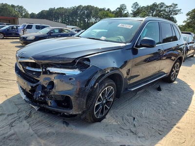 5UXKR0C51J0****** 2018 BMW X5