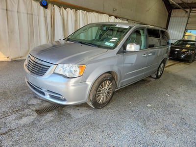 2C4RC1CG2FR****** 2015 Chrysler Town & Country