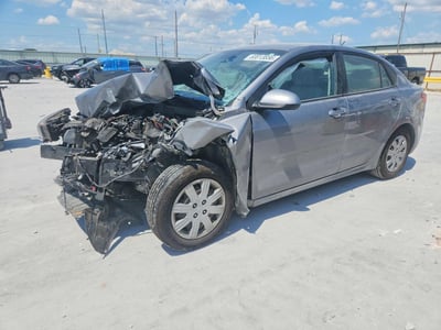 3KPA24AD8ME****** 2021 Kia Rio
