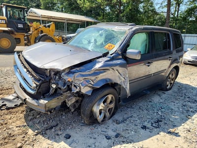 5FNYF3H74FB****** 2015 Honda Pilot