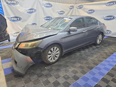 1HGCR2F86DA****** 2013 Honda Accord
