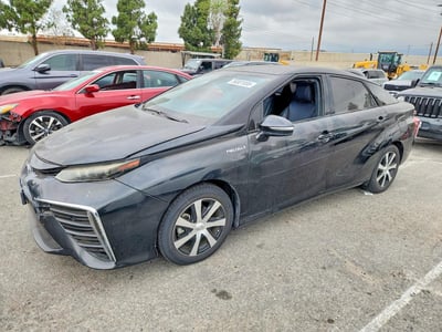JTDBVRBD4JA****** 2018 Toyota Mirai