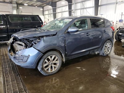 KNDPBCAC8F7****** 2015 Kia Sportage
