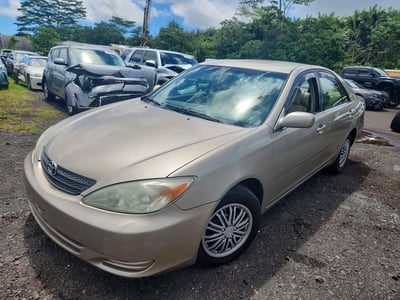 JTDBE32KX20****** 2002 Toyota Camry