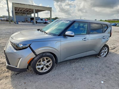 KNDJ23AU3P7****** 2023 Kia Soul