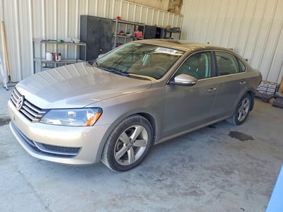 1VWBH7A36CC****** 2012 Volkswagen Passat
