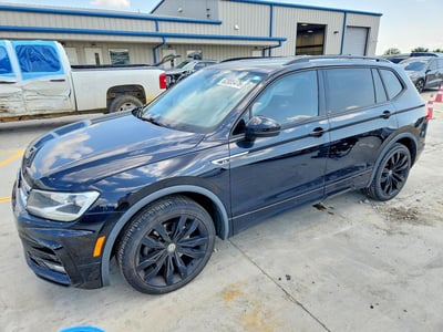 3VV3B7AX5LM****** 2020 Volkswagen Tiguan