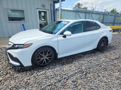 4T1T11AK1NU****** 2022 Toyota Camry
