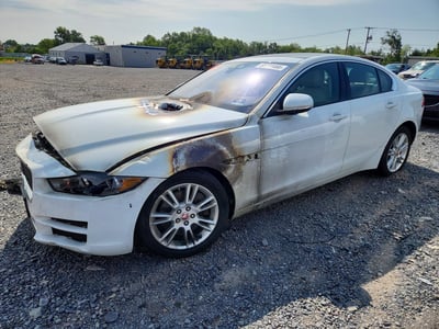 SAJAJ4FX8JC****** 2018 Jaguar XE