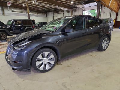 7SAYGDEE2RA****** 2024 Tesla Model Y