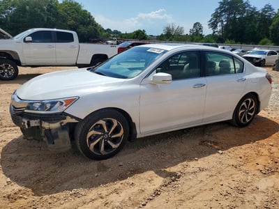 1HGCR2F75GA****** 2016 Honda Accord