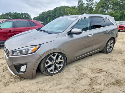 5XYPKDA55HG****** 2017 Kia Sorento