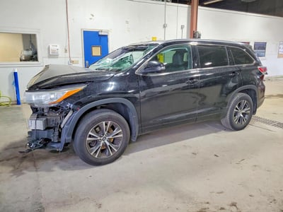 5TDJKRFH0GS****** 2016 Toyota Highlander