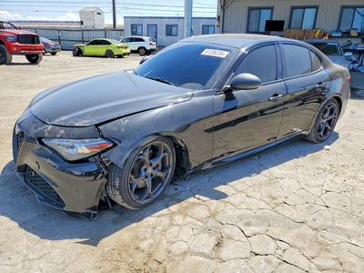 ZARFAECNXJ7****** 2018 Alfa Romeo Giulia