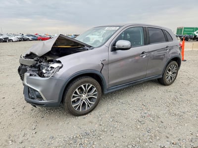 JA4AP3AUXJU****** 2018 Mitsubishi Outlander