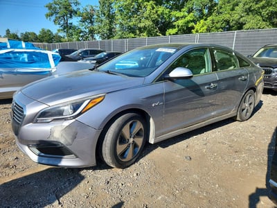 KMHE34L17GA****** 2016 Hyundai Sonata