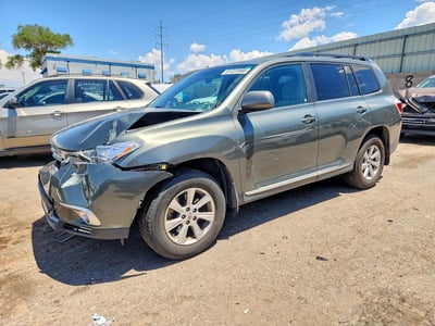 5TDBK3EH9CS****** 2012 Toyota Highlander