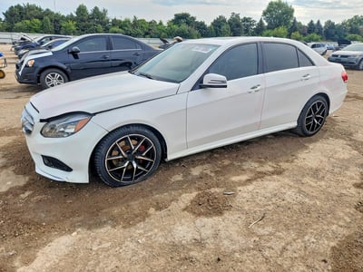 WDDHF8JB9GB****** 2016 Mercedes-Benz E-Class
