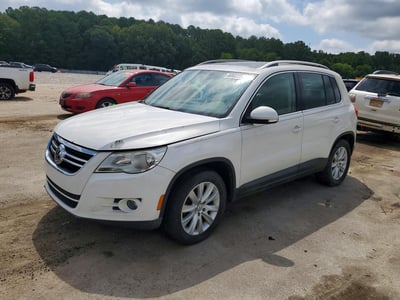 WVGBV7AX1AW****** 2010 Volkswagen Tiguan