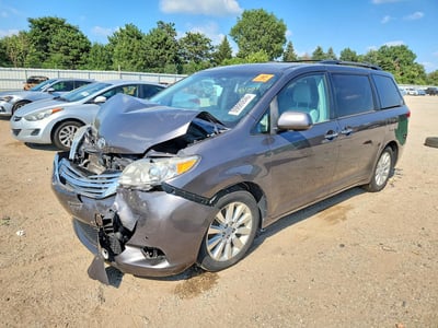 5TDDK3DC8CS****** 2012 Toyota Sienna