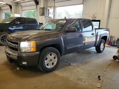 3GCPKSE30BG****** 2011 Chevrolet Silverado 1500