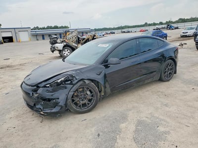 5YJ3E1EB6NF****** 2022 Tesla Model 3