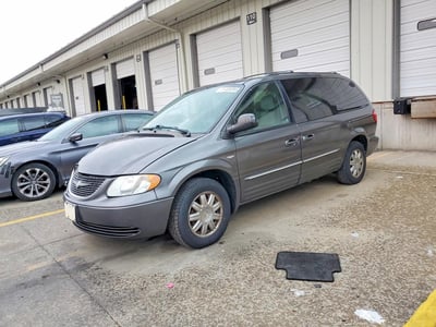 2004 Chrysler Town & Country
