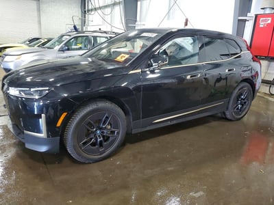 WB523CF02SC****** 2025 BMW IX