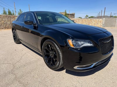 2C3CCAAG0FH****** 2015 Chrysler 300