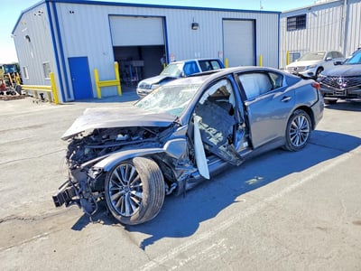 JN1EV7AP9JM****** 2018 Infiniti Q50