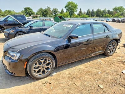 2016 Chrysler 300s