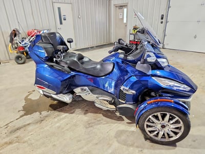 2BXNBDD25GV****** 2016 Can-Am Spyder Rt