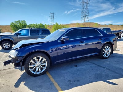 2C3CCARG3HH****** 2017 Chrysler 300