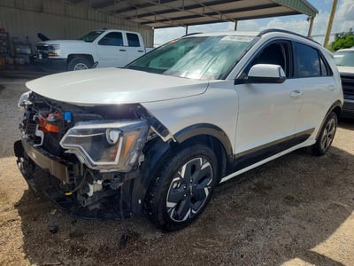 KNDCR3L18R5****** 2024 Kia Niro