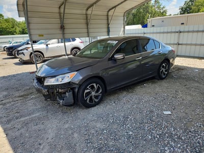 1HGCR2F30HA****** 2017 Honda Accord