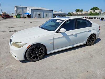 WBAPN7C51BA****** 2011 BMW 3 Series