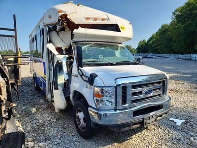 1FDFE4FS5KD****** 2019 Ford E-450