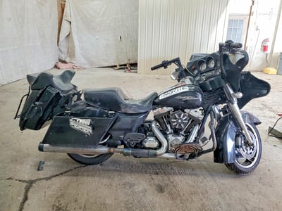 2011 Harley-Davidson FLHX