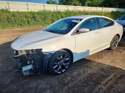 1C3CCCFB9FN****** 2015 Chrysler 200