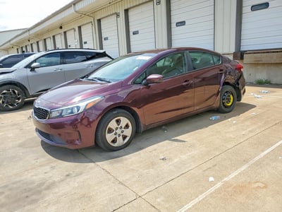3KPFK4A74JE****** 2018 Kia Forte