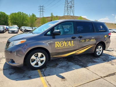 5TDZK3DC1DS****** 2013 Toyota Sienna
