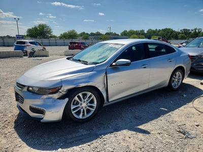 1G1ZD5ST9JF****** 2018 Chevrolet Malibu