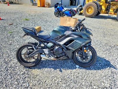 ML5EXEP13SD****** 2025 Kawasaki Ninja 650