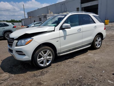 4JGDA5HB0CA****** 2012 Mercedes-Benz M-Class