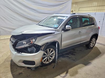 WVGSV7AX8HK****** 2017 Volkswagen Tiguan