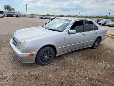 WDBJF83J6YX****** 2000 Mercedes-Benz E-Class