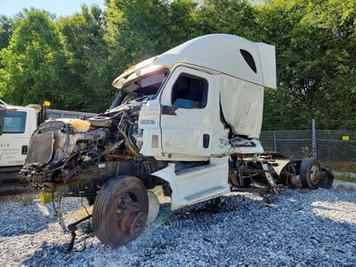3AKJHHDR8JS****** 2018 Freightliner Cascadia 123